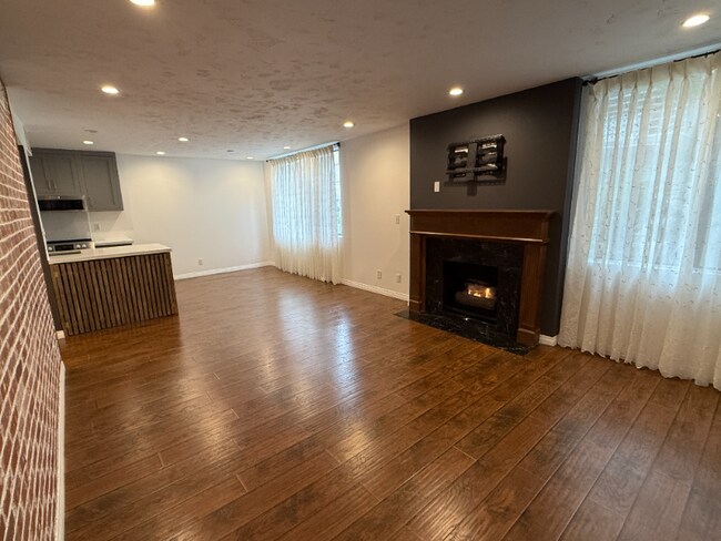 property at 1215 N Olive Dr