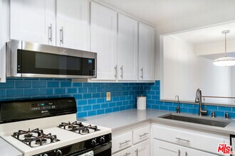6638 Clybourn Ave in Los Angeles, CA - Building Photo - Building Photo