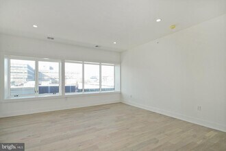 2109 S Iseminger St in Philadelphia, PA - Building Photo - Building Photo