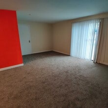 21 Village Rock Ln in Natick, MA - Building Photo - Building Photo