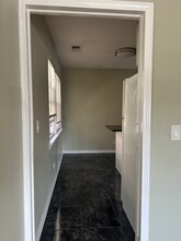 2415 N Central Ave, Unit 2dn Floor in Chicago, IL - Building Photo - Building Photo