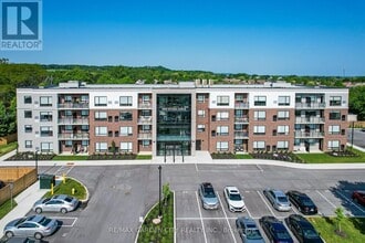 3998 Victoria Ave in Lincoln, ON - Building Photo - Building Photo