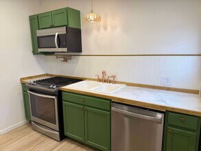 385 S 2nd E St in Mountain Home, ID - Building Photo - Building Photo