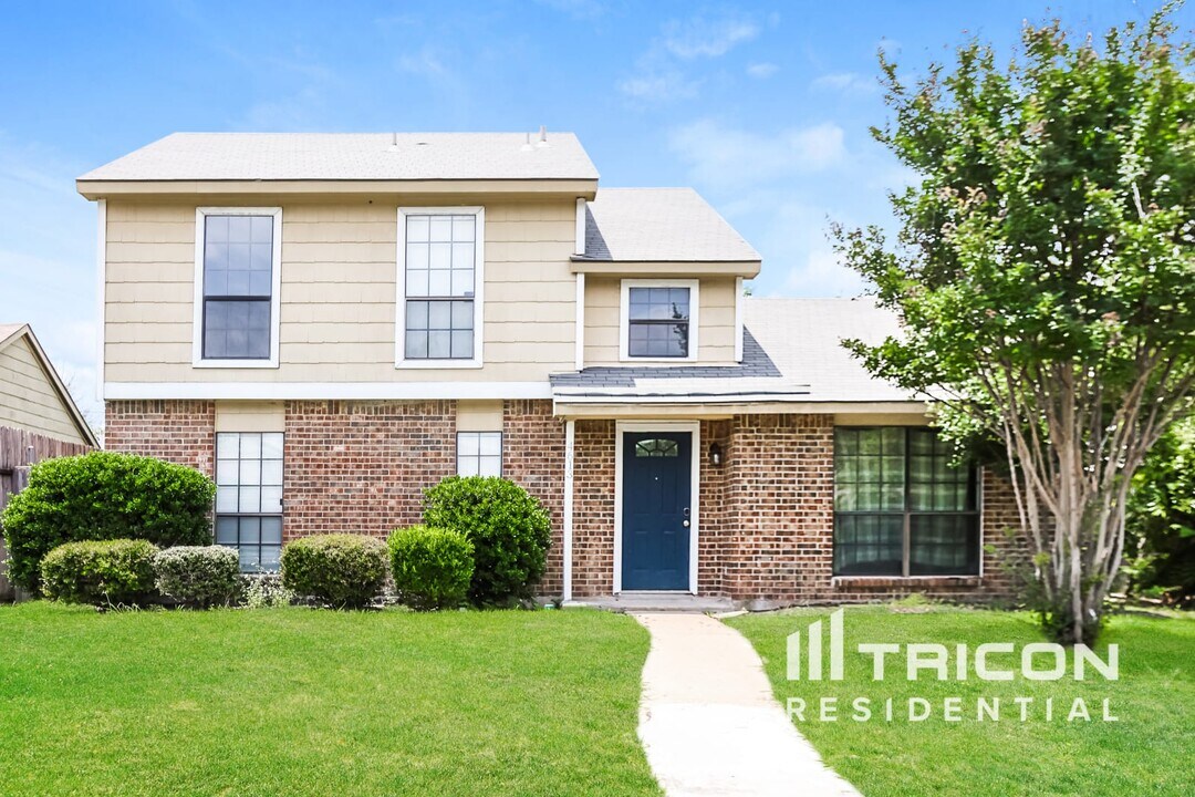 4613 Monterrey Dr in Rowlett, TX - Building Photo