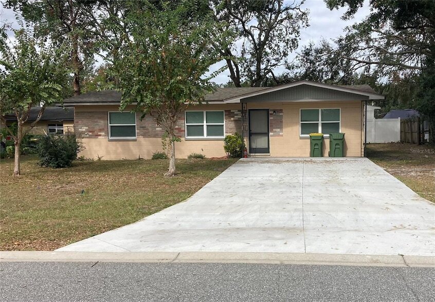 2024 Butler St, Unit 3 in Leesburg, FL - Building Photo