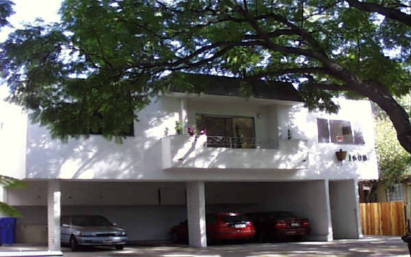 1608 S Bentley Ave in Los Angeles, CA - Building Photo