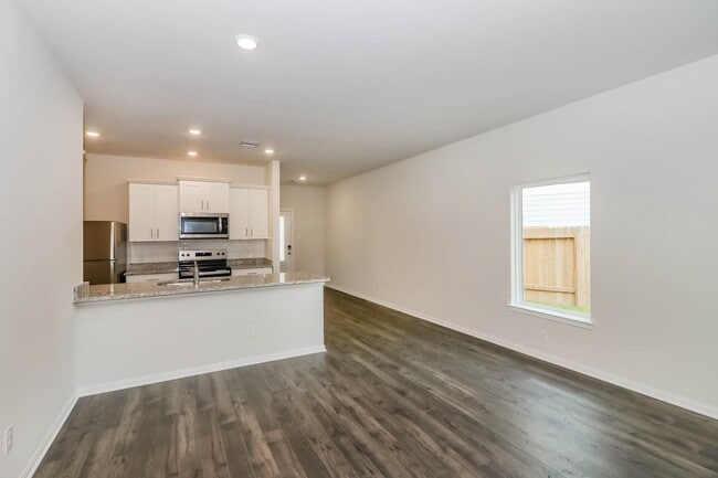 8102 Sunberry Shadow Dr