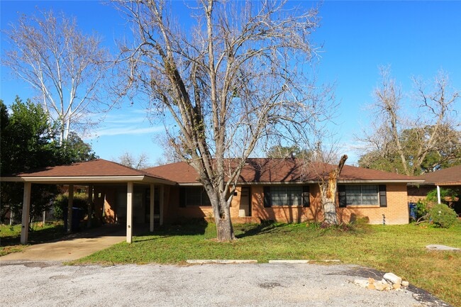 property at 103 E Meadow Ln