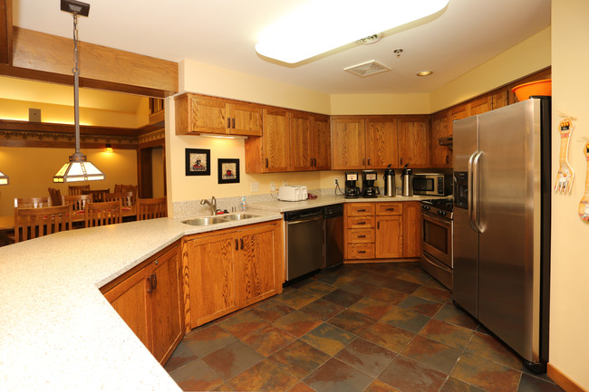 Prairie Park Senior Apartments in Madison, WI - Foto de edificio - Interior Photo