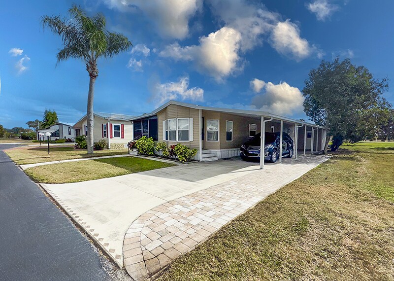 1601 US-441 in Okeechobee, FL - Building Photo