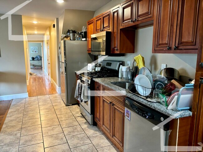91 Glen St in Somerville, MA - Building Photo - Building Photo