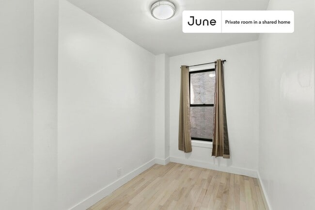 Room in Shared 4 bed/2 bath home, Unit A in New York, NY - Foto de edificio - Building Photo