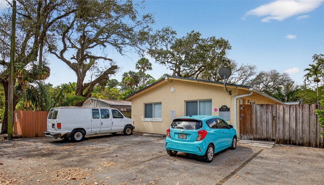 property at 709 SW 13th Ave