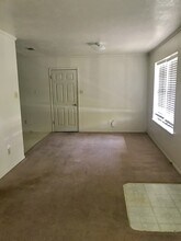 4012 Shawnee Cir in Bryan, TX - Building Photo - Building Photo