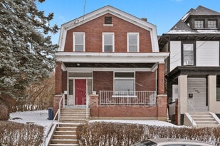 439 Kingsboro St in Pittsburgh, PA - Building Photo