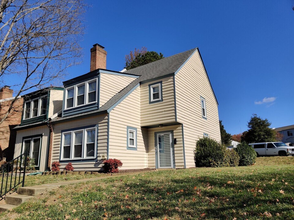 721 S Hyannis Dr in Richmond, VA - Building Photo