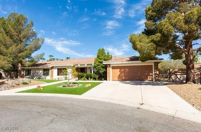 7040 Bailey Cir