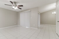 1348 Andes Dr in Winter Springs, FL - Foto de edificio - Building Photo