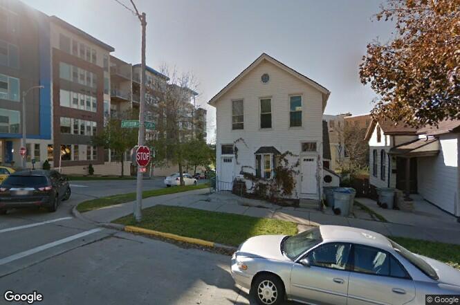1503 N Jefferson St in Milwaukee, WI - Building Photo