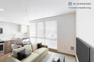 109 S Division St in Auburn, WA - Building Photo