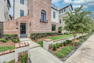 7546 Awty School Ln in Houston, TX - Building Photo - Building Photo