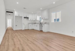 3918 W 28th St in Los Angeles, CA - Building Photo