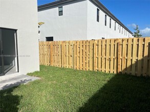 13072 SW 286th Terrace in Homestead, FL - Building Photo - Building Photo