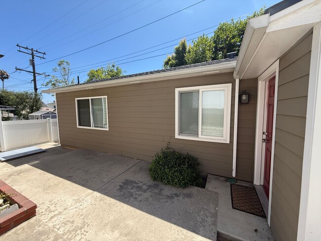 property at 3042 Hermosa Ave