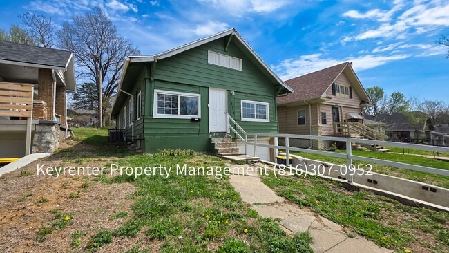 5115 Woodland Ave in Kansas City, MO - Building Photo - Building Photo