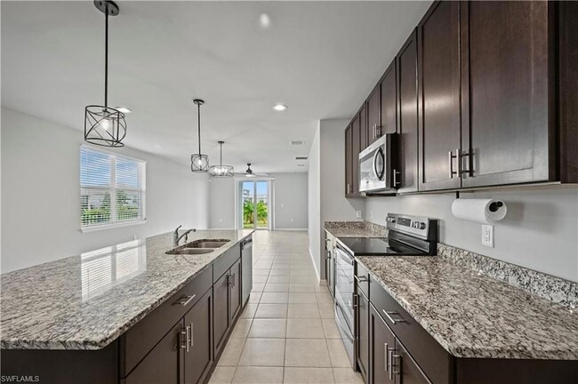 43744 Cattleman Dr in Punta Gorda, FL - Foto de edificio - Building Photo