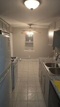 199 Regency Park Dr in Agawam, MA - Building Photo - Building Photo