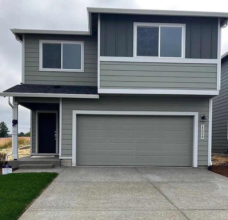 15008 Iverson Lp SE in Yelm, WA - Building Photo
