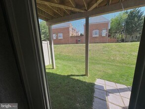 3697 Ambrose Hills Rd in Falls Church, VA - Building Photo - Building Photo