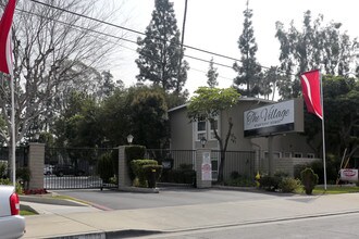 Village Apartments in Downey, CA - Building Photo - Building Photo