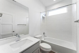13305 Big Sky Ct in Shenandoah, TX - Building Photo - Building Photo
