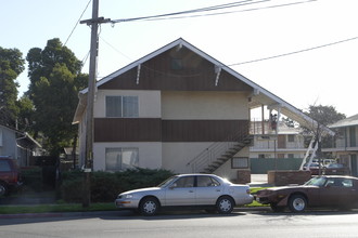 26222 Gading Rd in Hayward, CA - Building Photo - Building Photo