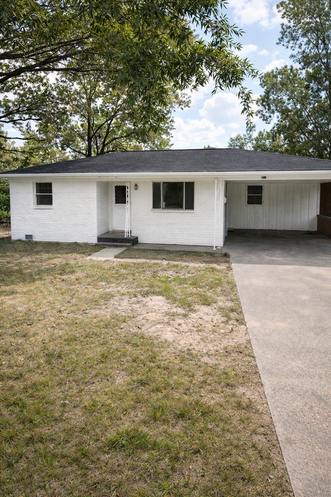 property at 400 W Scenic Dr