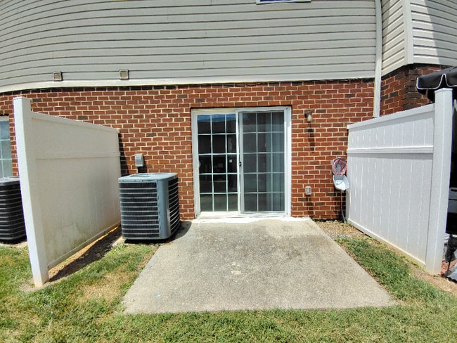 25 Fonda Dr in Lynchburg, VA - Building Photo - Building Photo