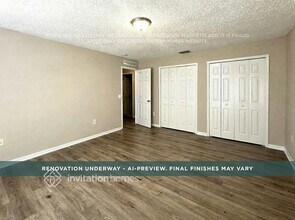 3165 Hoover Dr in Deltona, FL - Foto de edificio - Building Photo