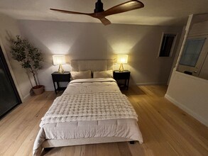 9032 Howell Ln, Unit 9032 Howell Lane Unit 1 in Newcastle, CA - Building Photo - Building Photo