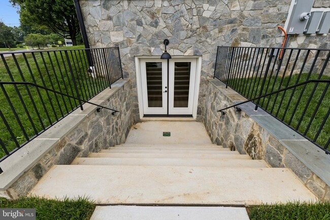 property at 6101 Berkshire Dr