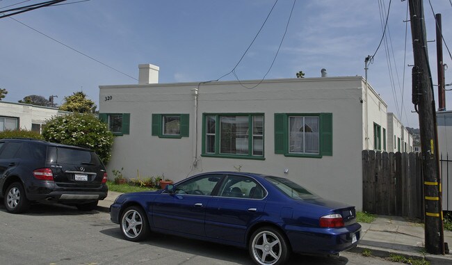 320 43rd St in Richmond, CA - Building Photo - Building Photo