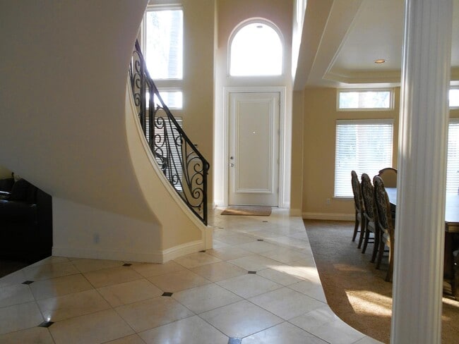 7210 N Michelle Ave in Fresno, CA - Building Photo - Building Photo