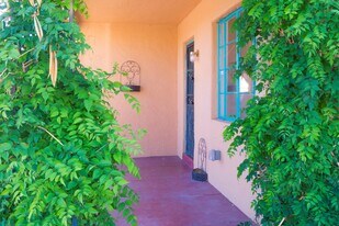 2423 Rose Avenue NW in Albuquerque, NM - Building Photo