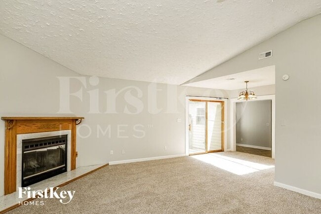 1050 Ross Ct in Franklin, IN - Building Photo - Building Photo