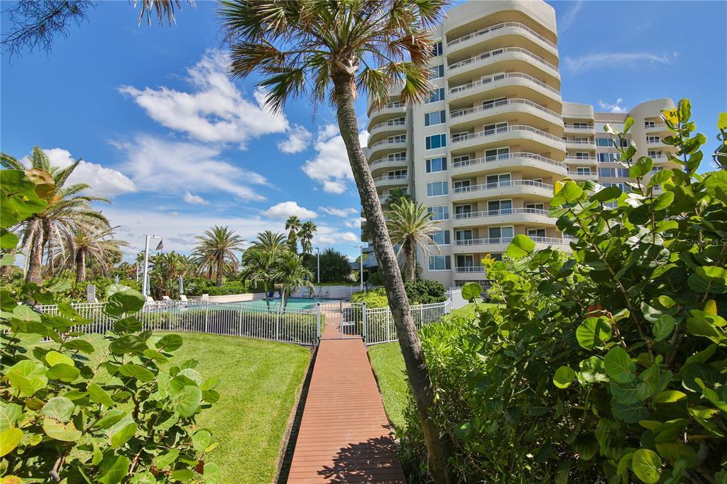 775 Longboat Club Rd in Longboat Key, FL - Foto de edificio