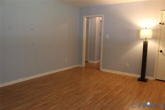 18710 Cox Rd in Sutherland, VA - Building Photo - Building Photo