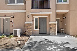 15651 Vista Way in Lake Elsinore, CA - Building Photo - Building Photo