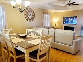 131 S Gate Dr, Unit 131 in Ponchatoula, LA - Foto de edificio - Building Photo