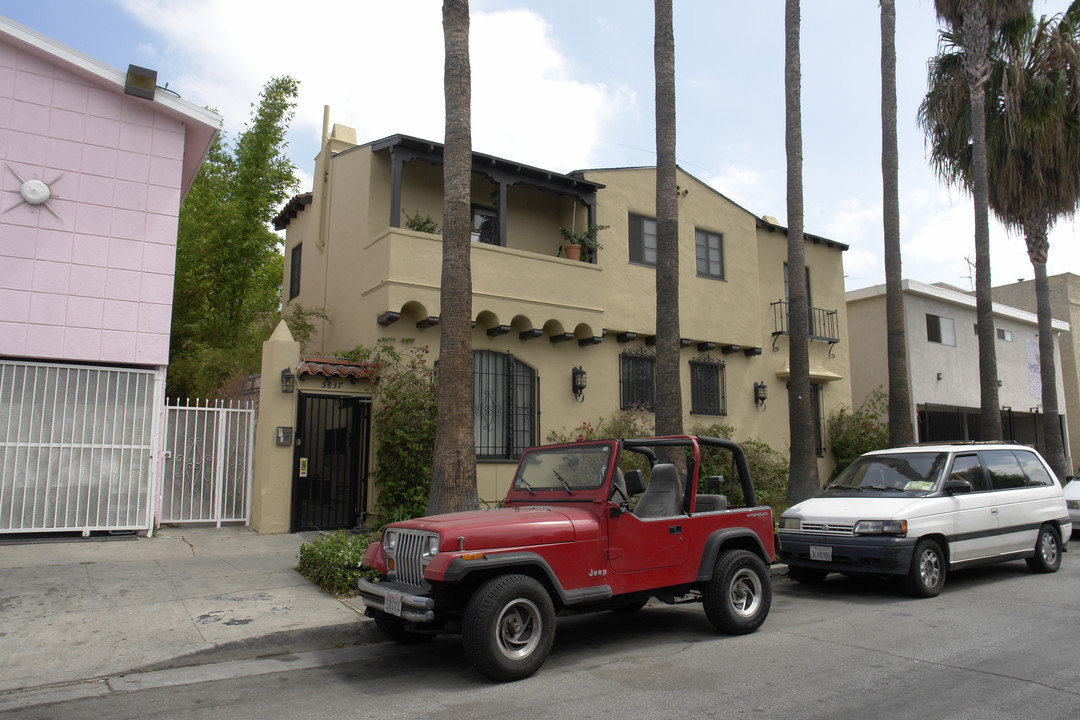 5837 Gregory Ave in Los Angeles, CA - Building Photo